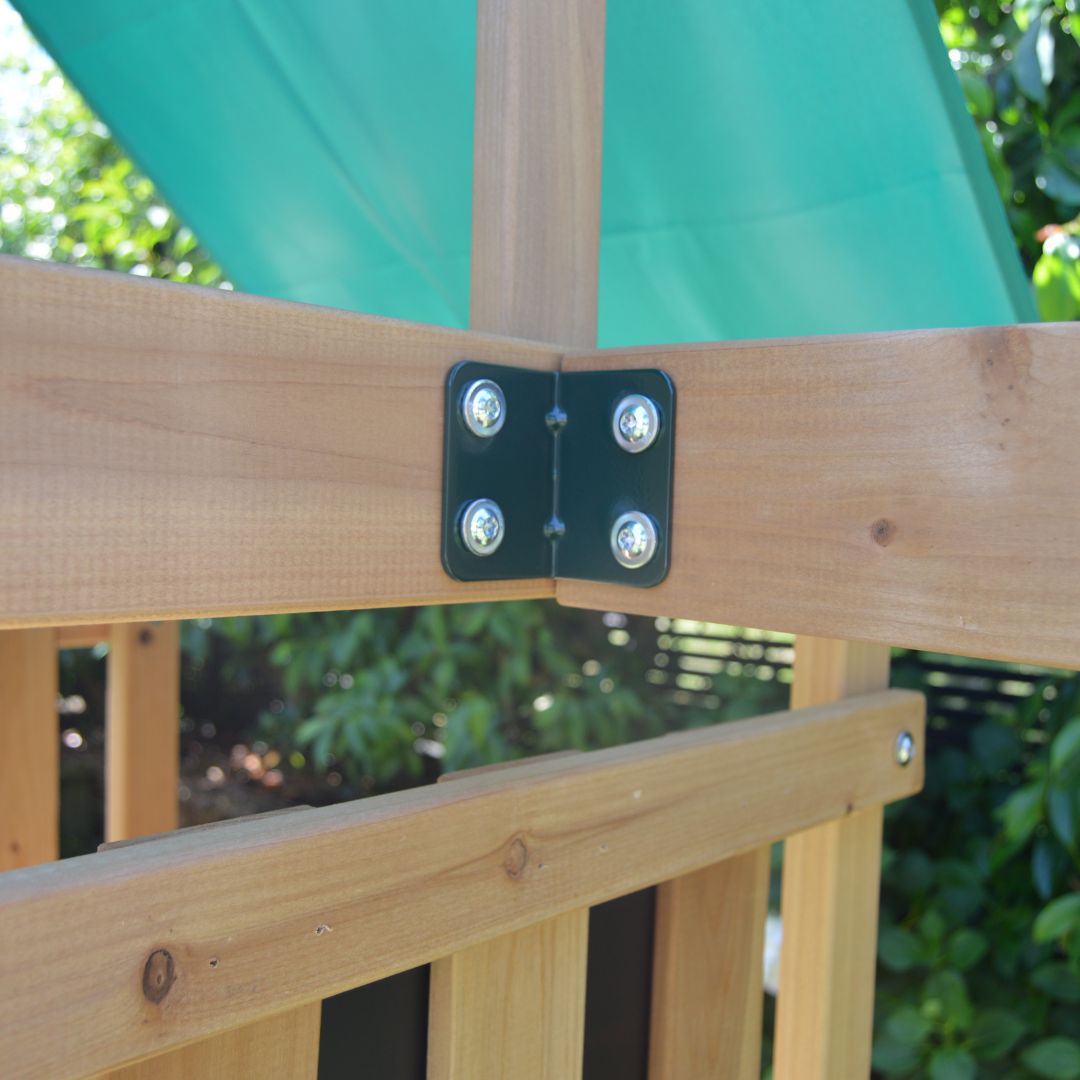 Poppet Park Play Centre Metal Bracket