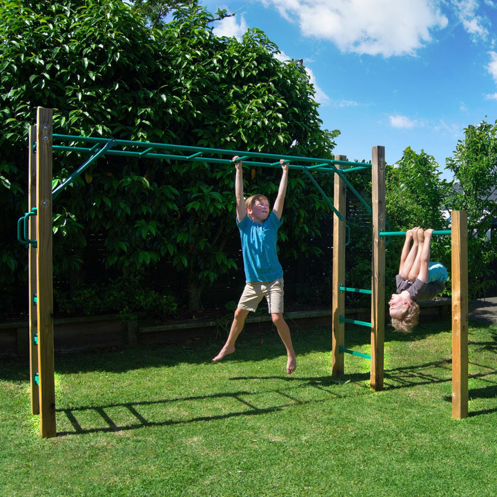 Swinging Monkey Bar Set 2.5m Kids Playing